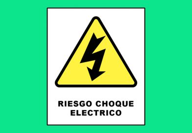 Atención 0021 RIESGO CHOQUE ELECTRICO