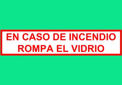 Autoadhesivo 013 EN CASO DE INCENDIO ROMPA EL VIDRIO